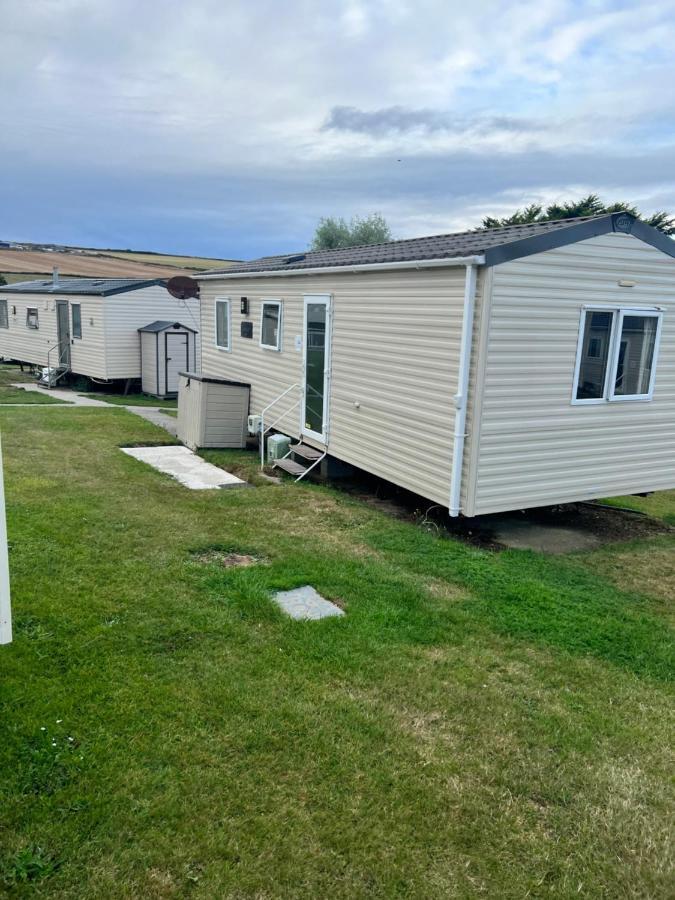 Oakley Newquay Bay Resorts Exterior photo